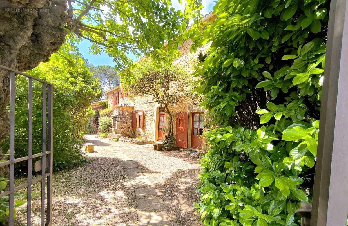 Maison à UZES