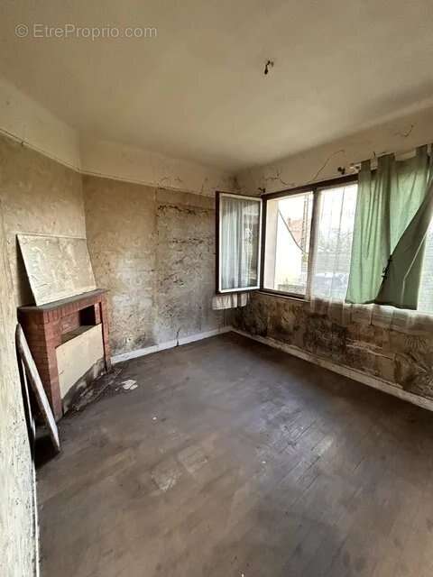 Maison à FORMERIE