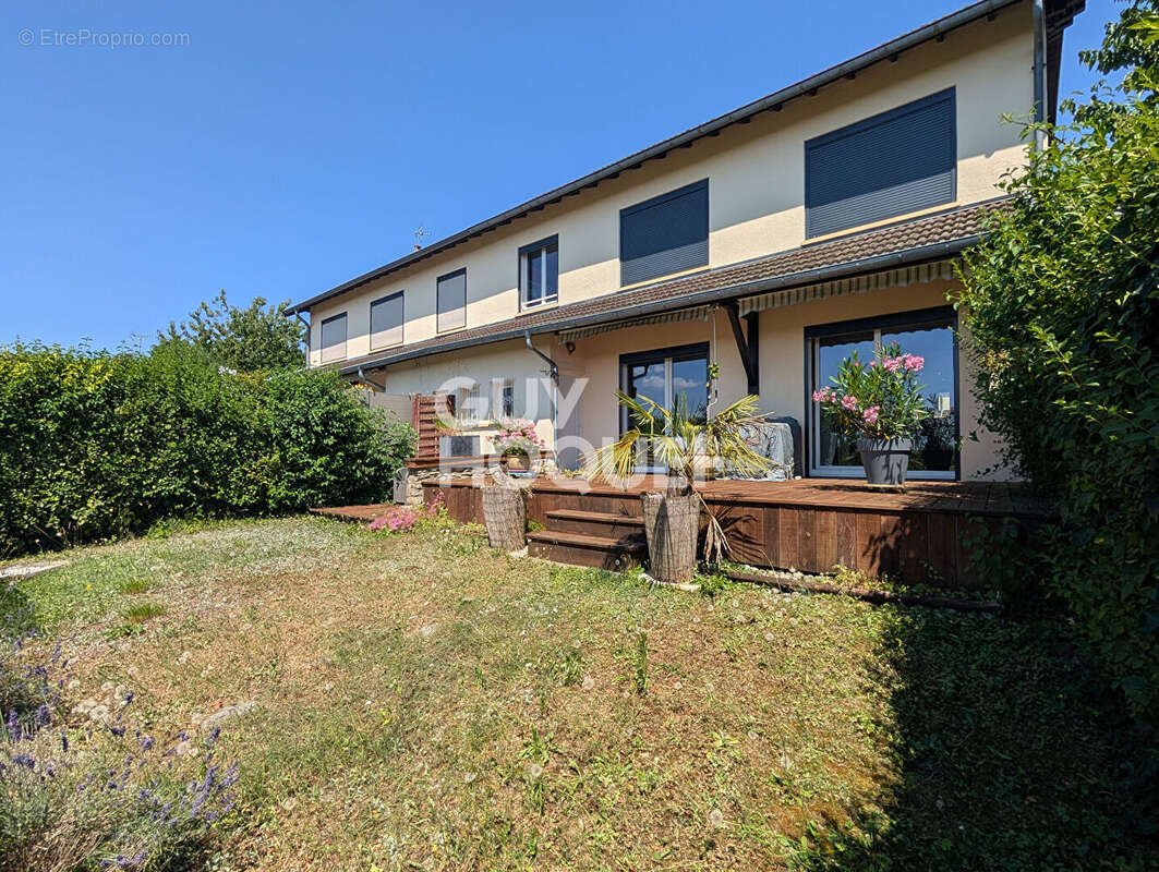 Maison à ECOLE-VALENTIN