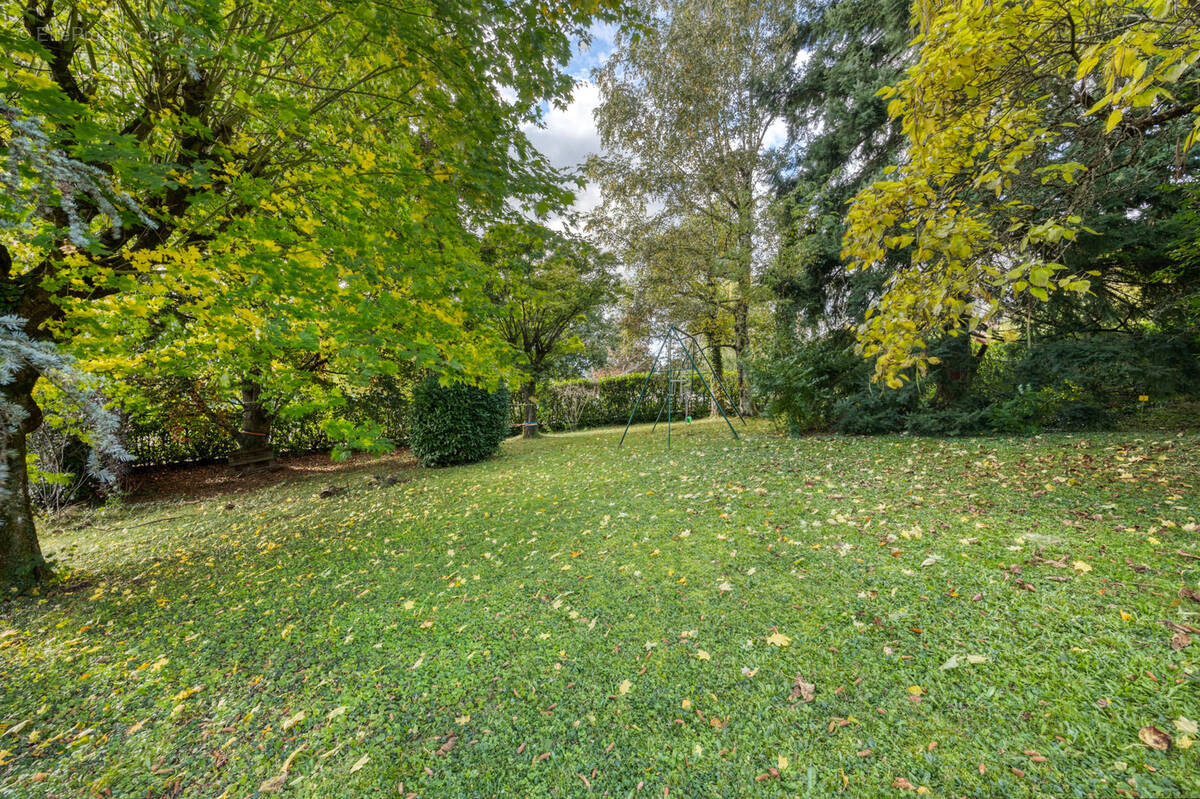 Terrain à SAINT-MARTIN-D&#039;URIAGE