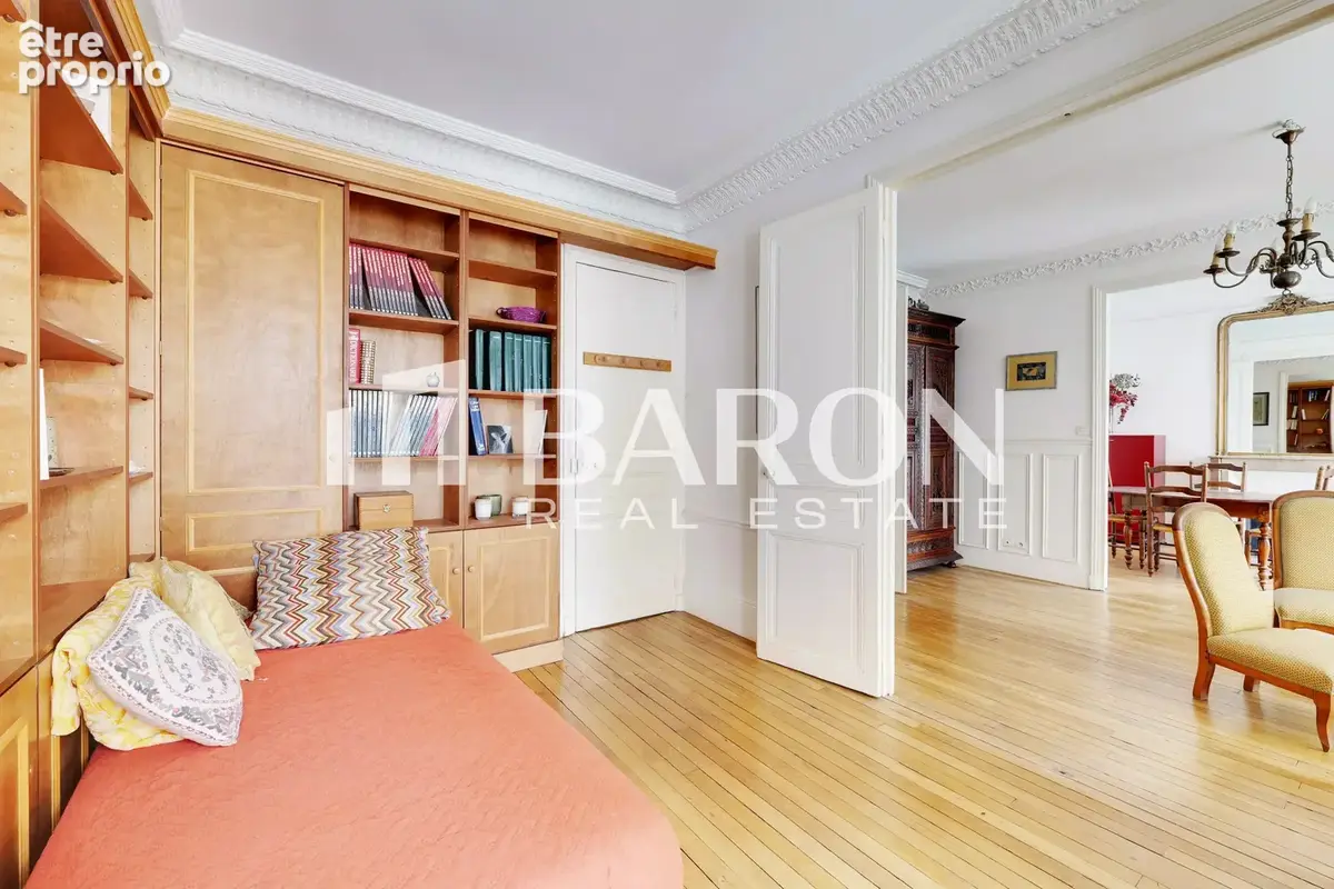 PARIS XVIIᵉ - 60 m² - 3 pièces, 1 chambre - photo 11