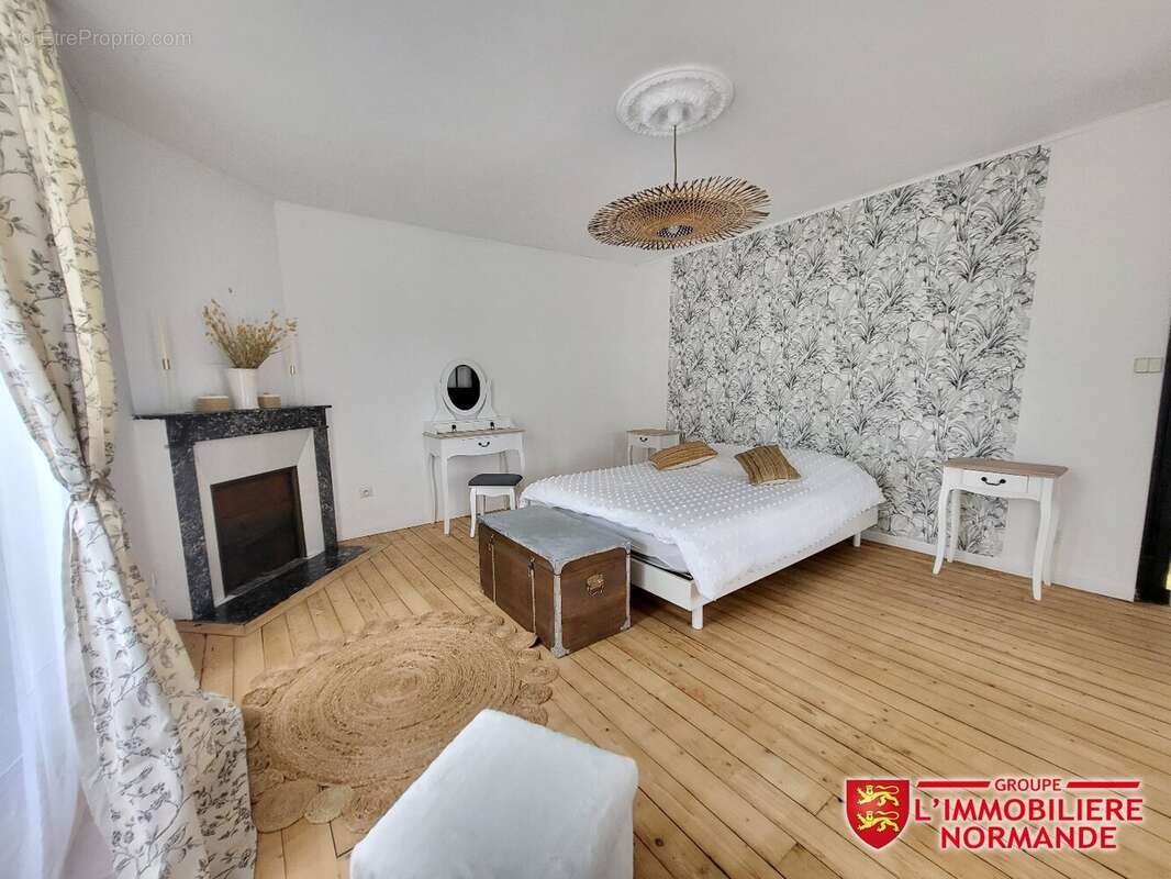 Maison à BONNIERES-SUR-SEINE