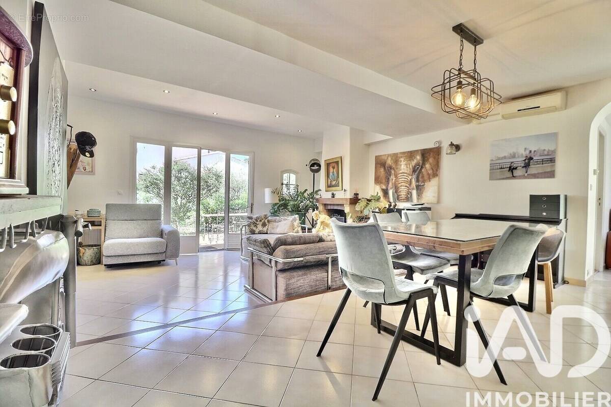 Photo 1 - Maison à LA CIOTAT