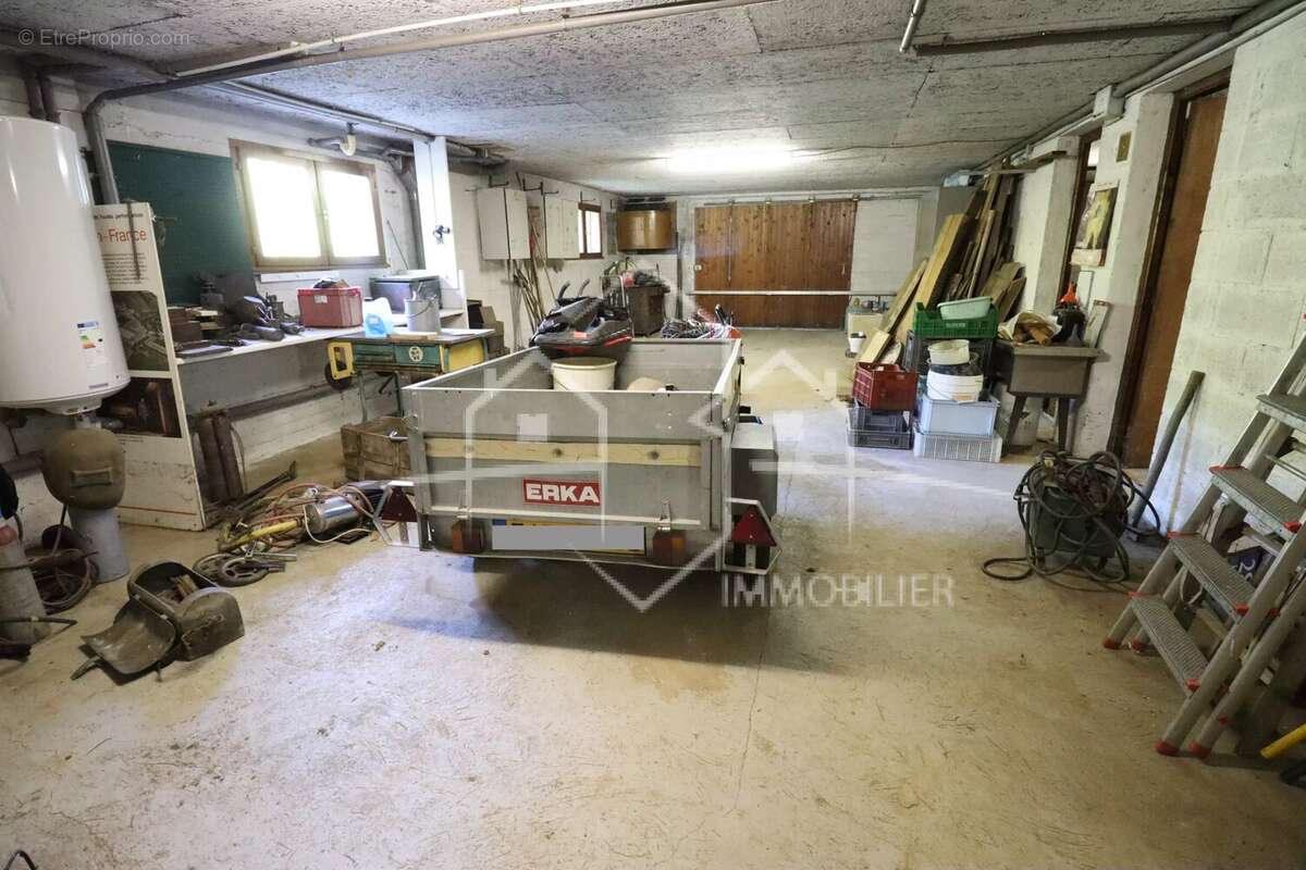 Maison à BEAUREPAIRE