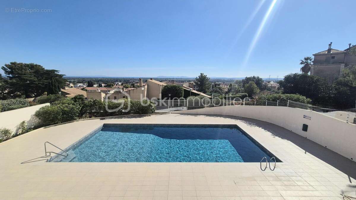 Appartement à HYERES