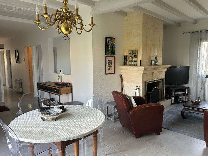 Maison à CUBZAC-LES-PONTS