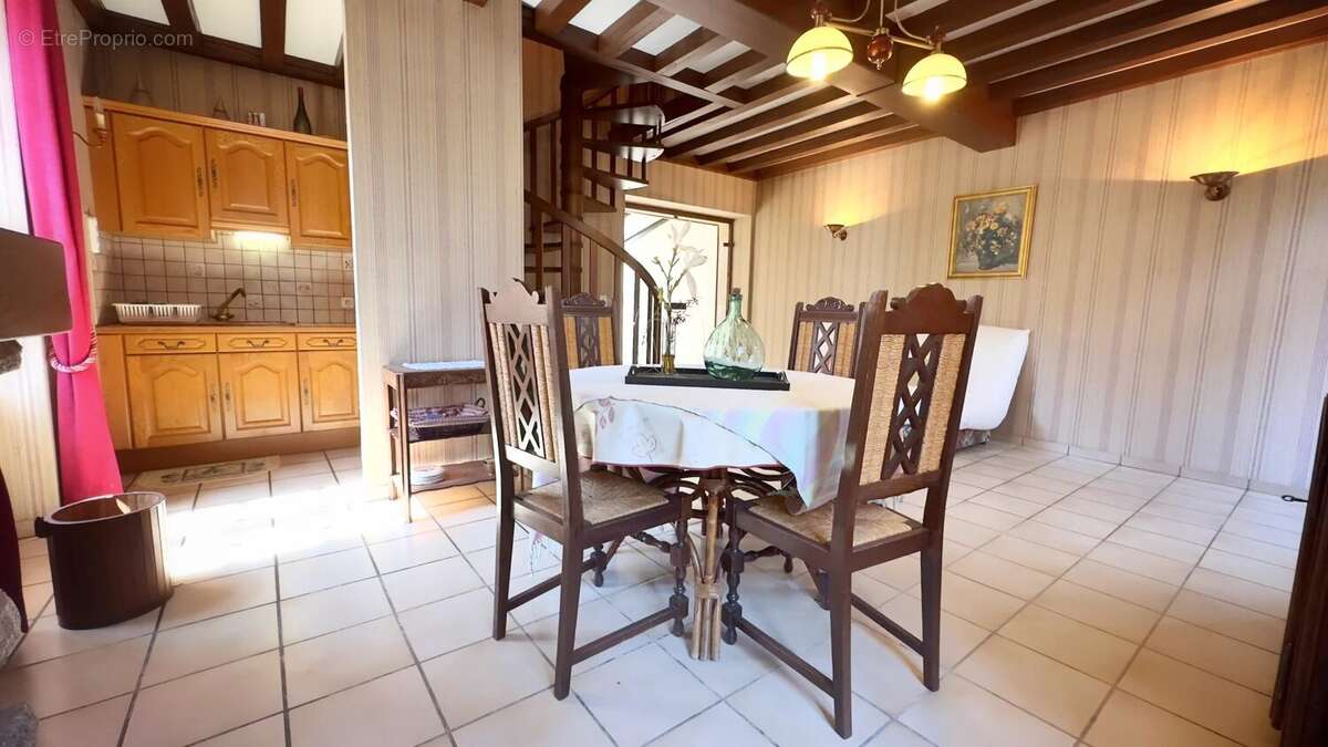 Appartement à BOUSSAC