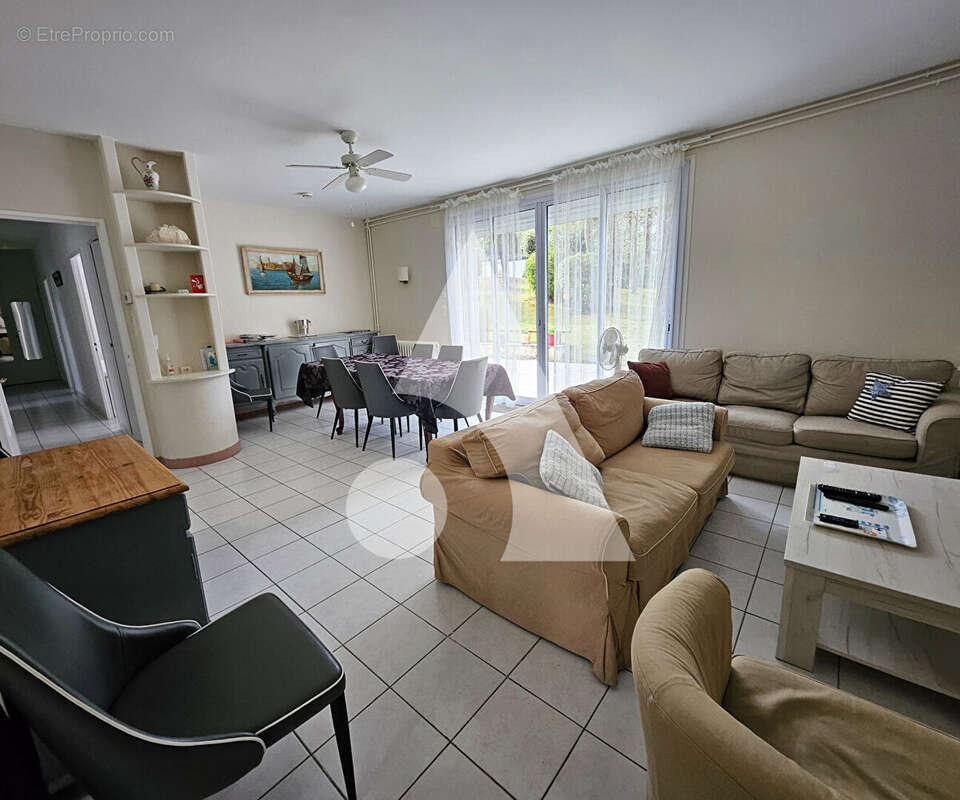 Maison à LES MATHES