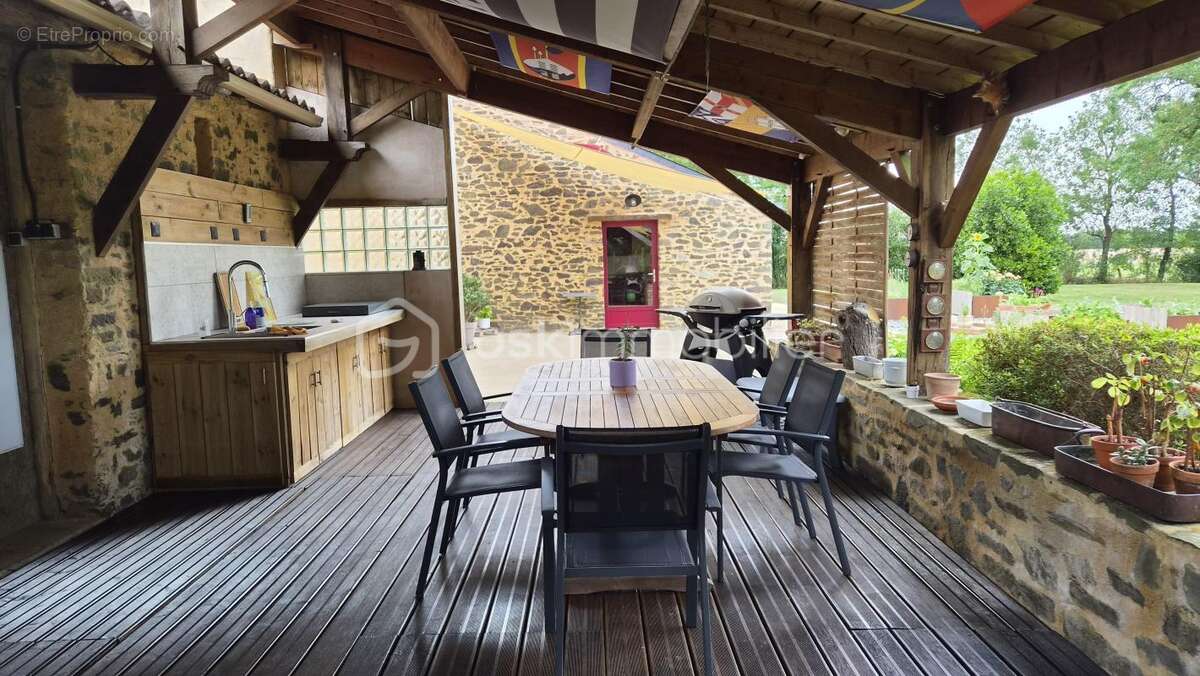 Maison à LIGNE