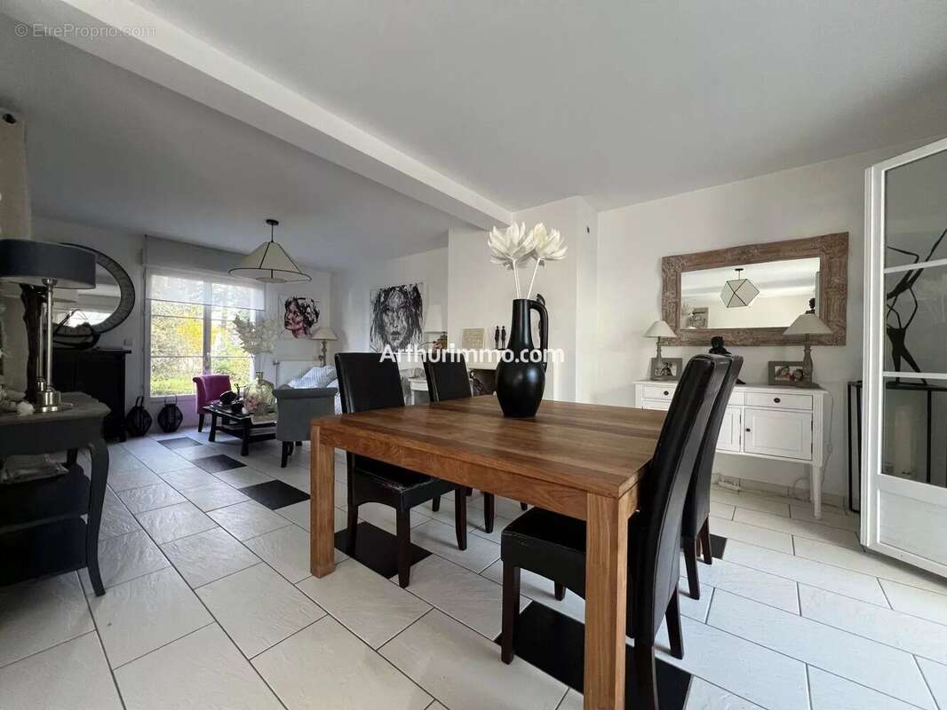 Maison à SUCY-EN-BRIE