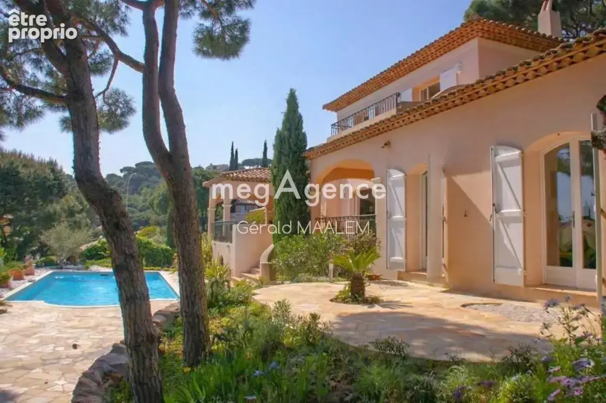 villa piscine vue mer dans un parc securisé - photo 2