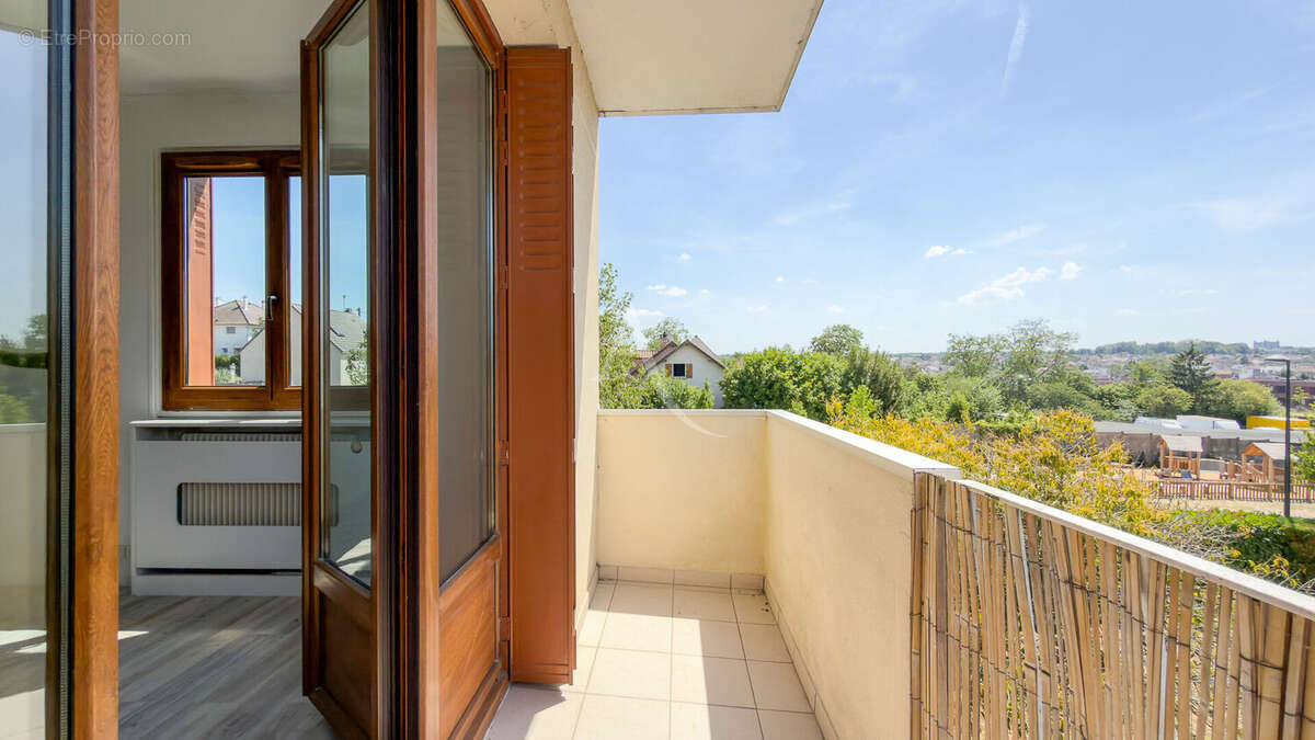 Montgeron - Studio 35,71 m² - photo 8
