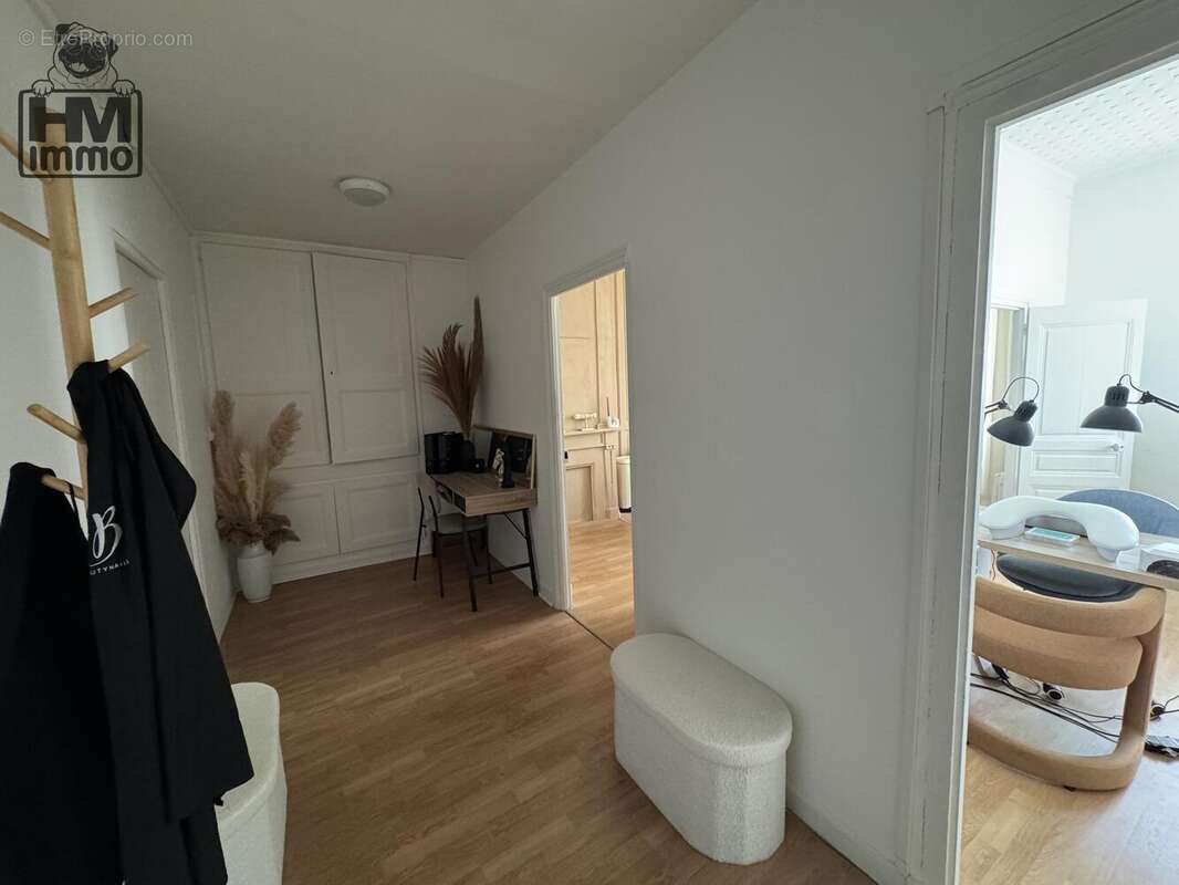 Appartement 550 m² à Limoges  - photo 9