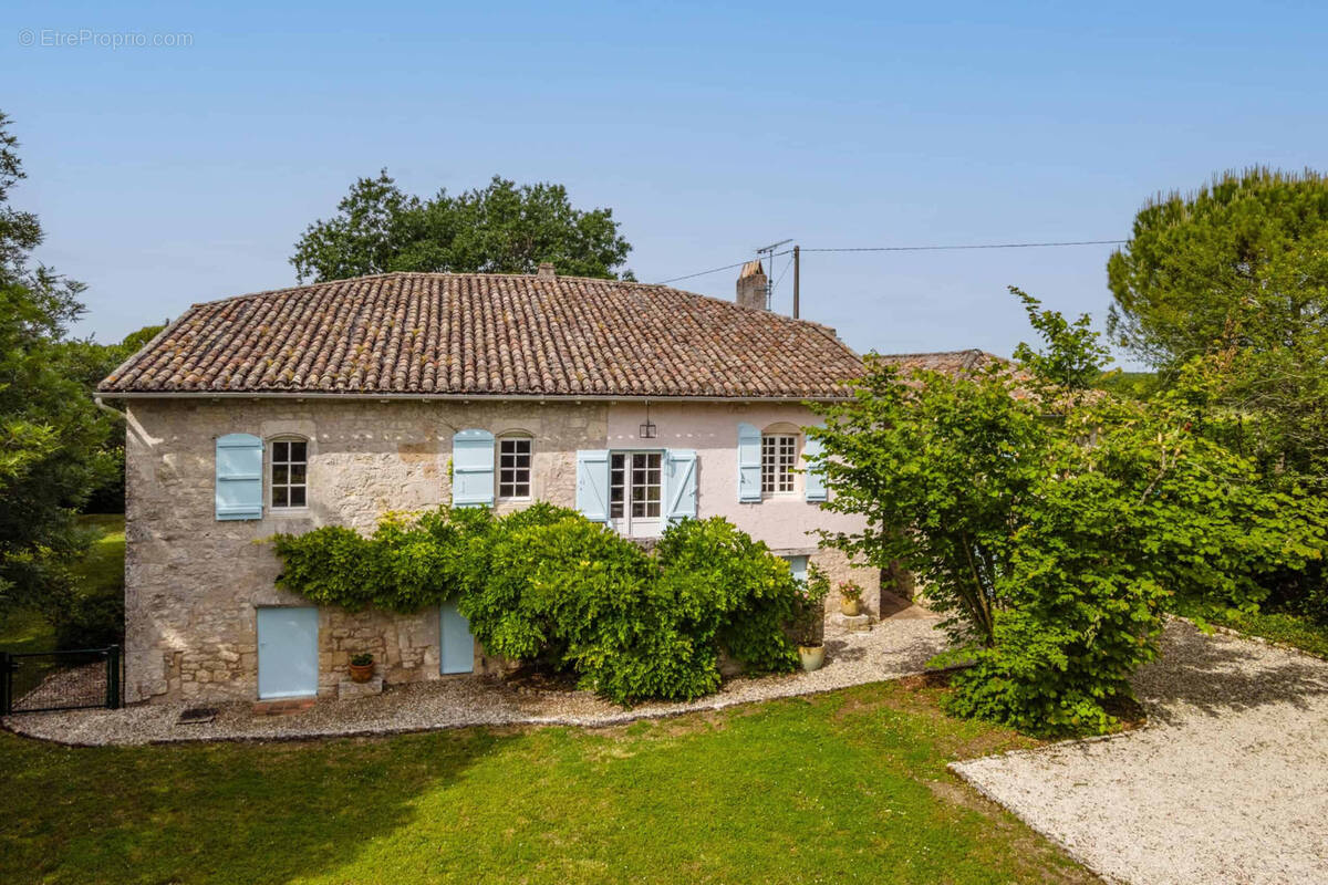 Maison à ROQUECOR