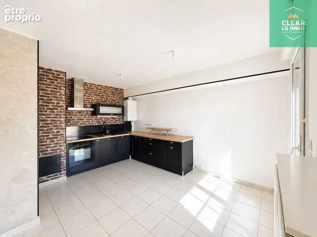 Charmantapt avec balcon et garage - photo 1