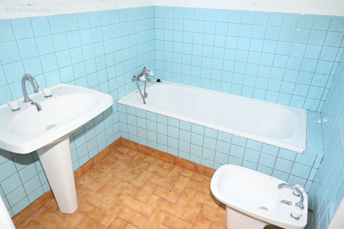 Maison à SAINT-PARDOUX-ISAAC