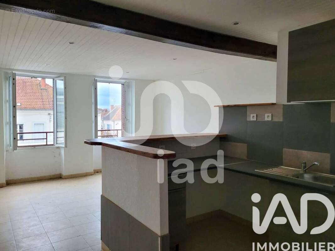 Photo 2 - Appartement à COMMENTRY