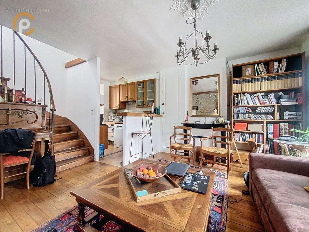 Maison à IVRY-SUR-SEINE