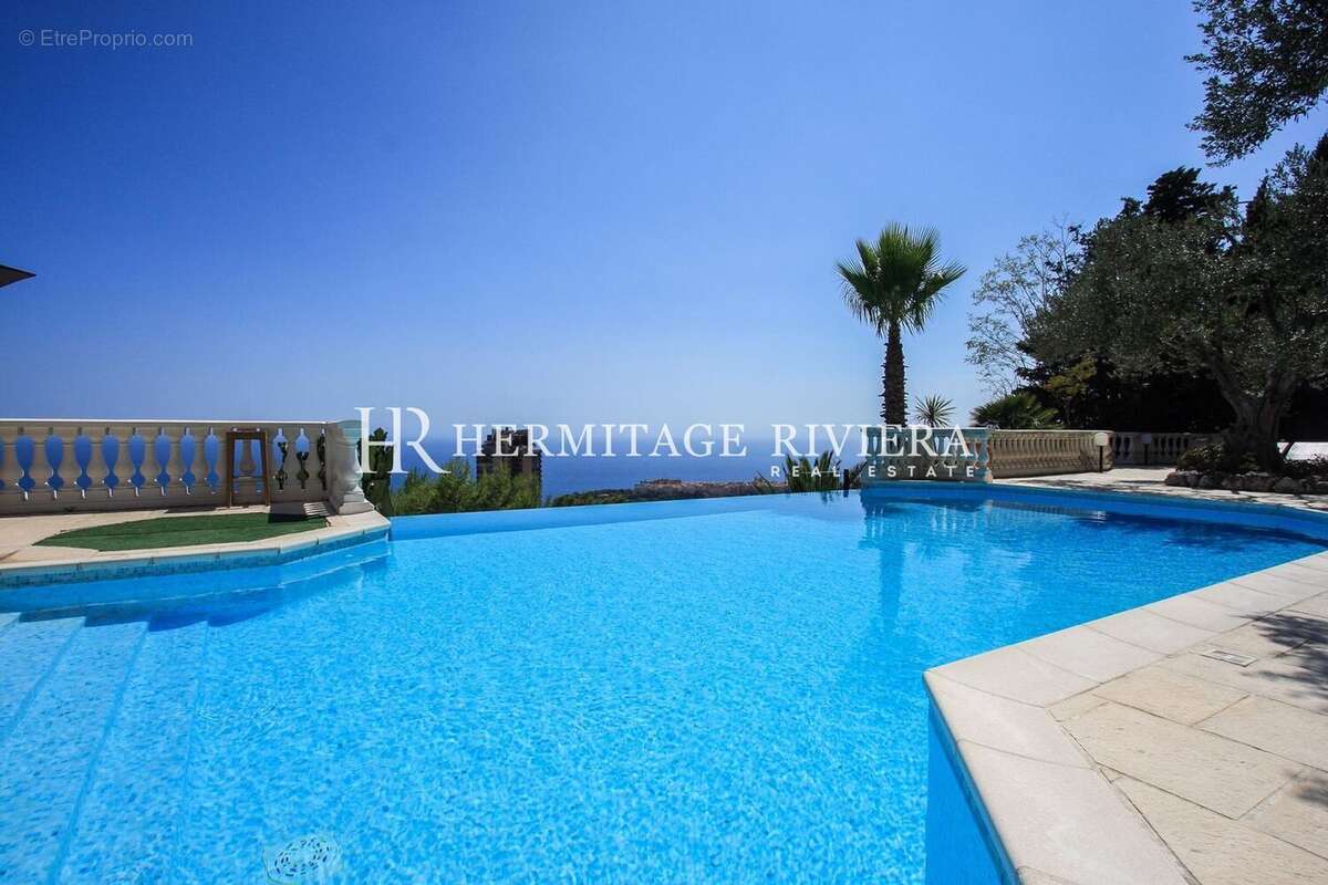 Appartement à BEAUSOLEIL