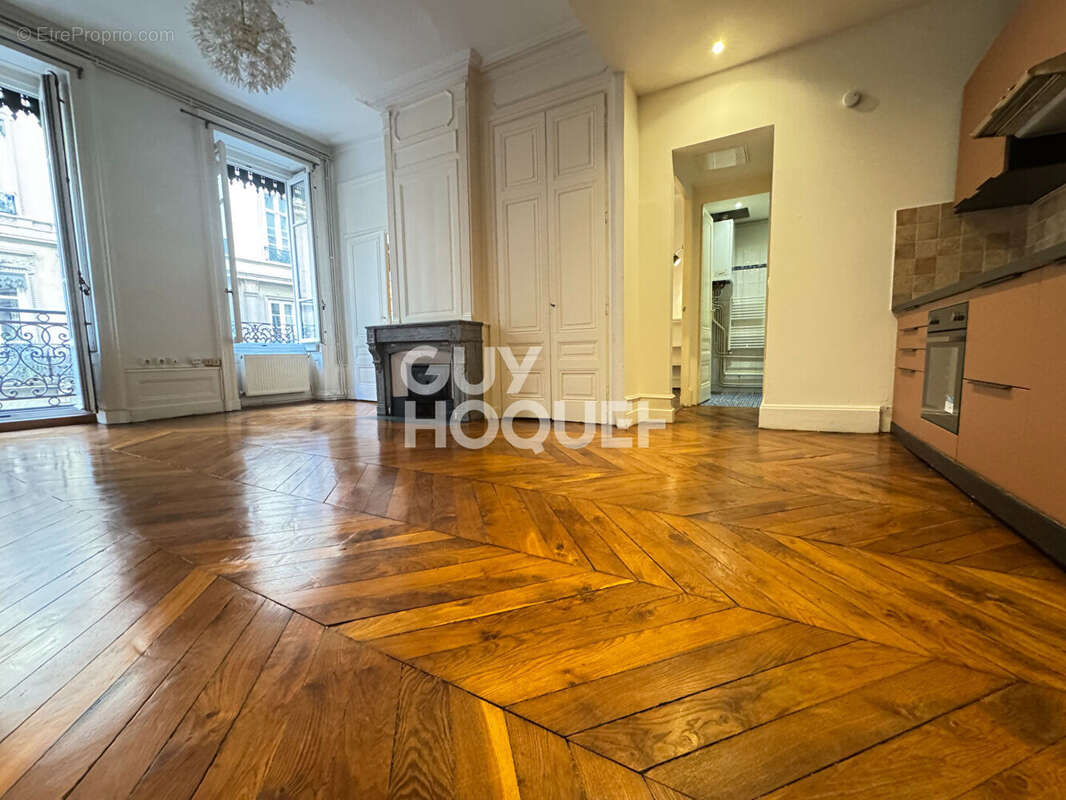 Appartement à LYON-6E