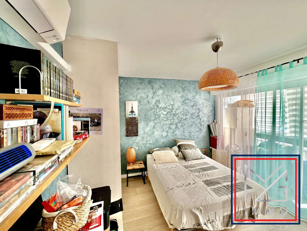 Appartement à SIX-FOURS-LES-PLAGES