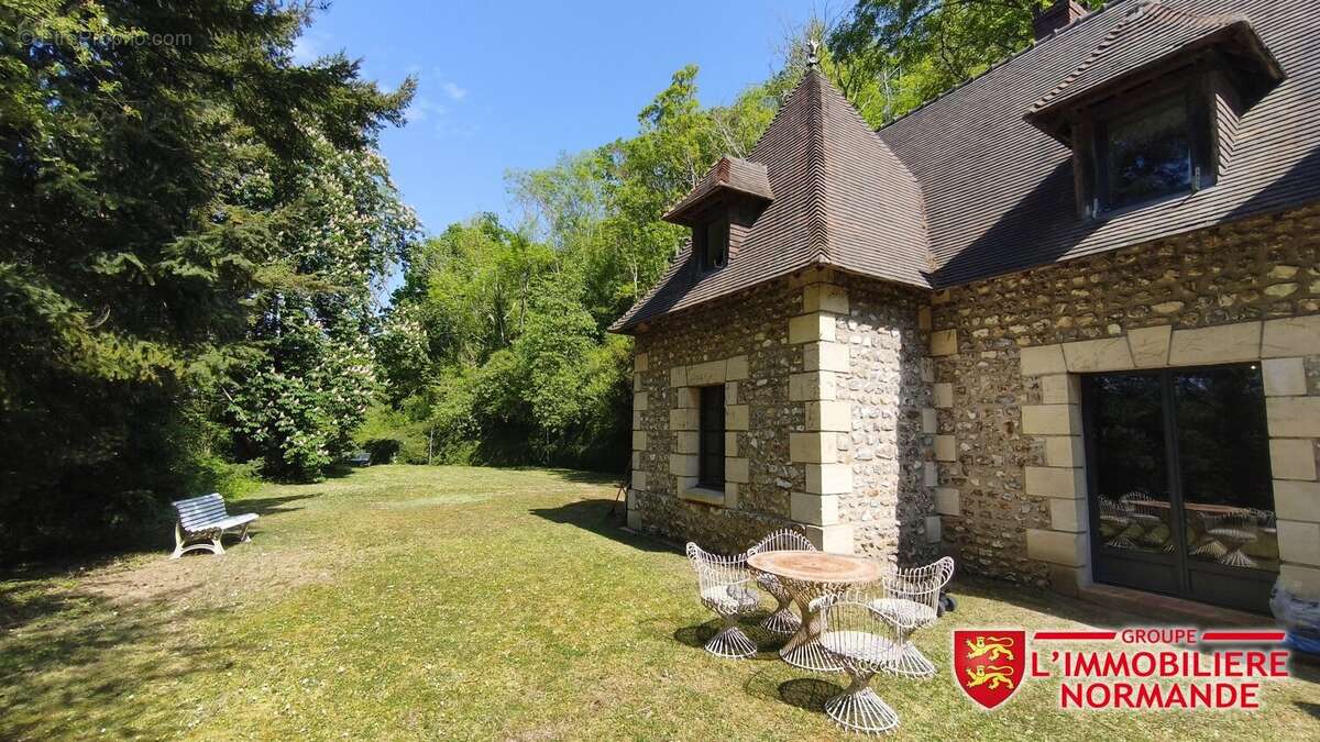 Maison familiale de charme au cur d'un environnement privilégié - photo 2