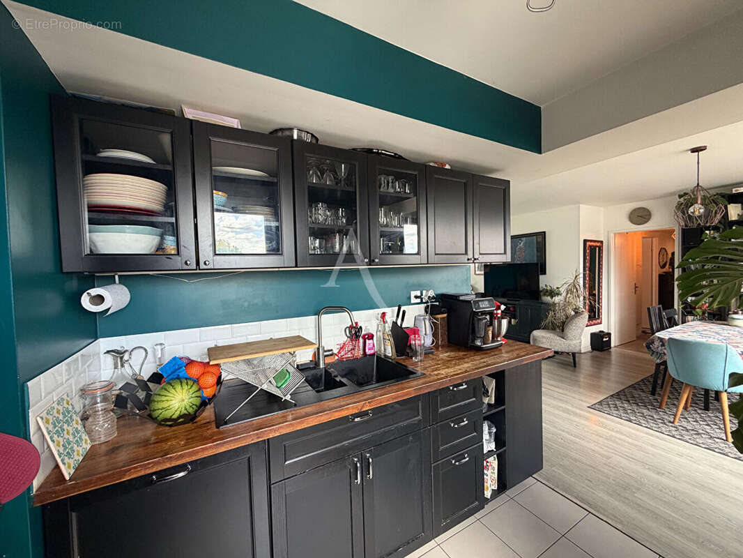 Appartement à AUBERVILLIERS