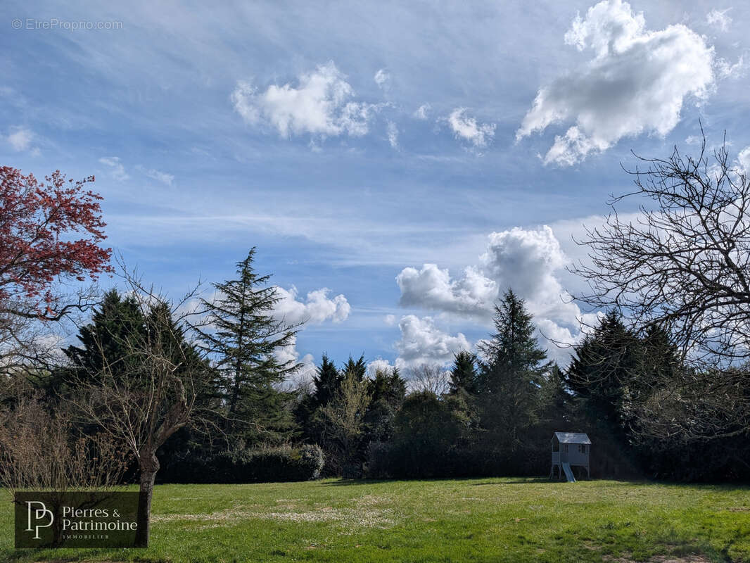 Maison à MONCRABEAU