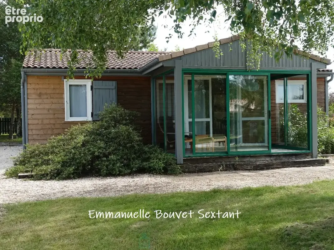 Superbe domaine touristique, 3 ha, 5 chalets bois, salle de réception, maison d'habitation, piscine, divers dépendances - photo 21