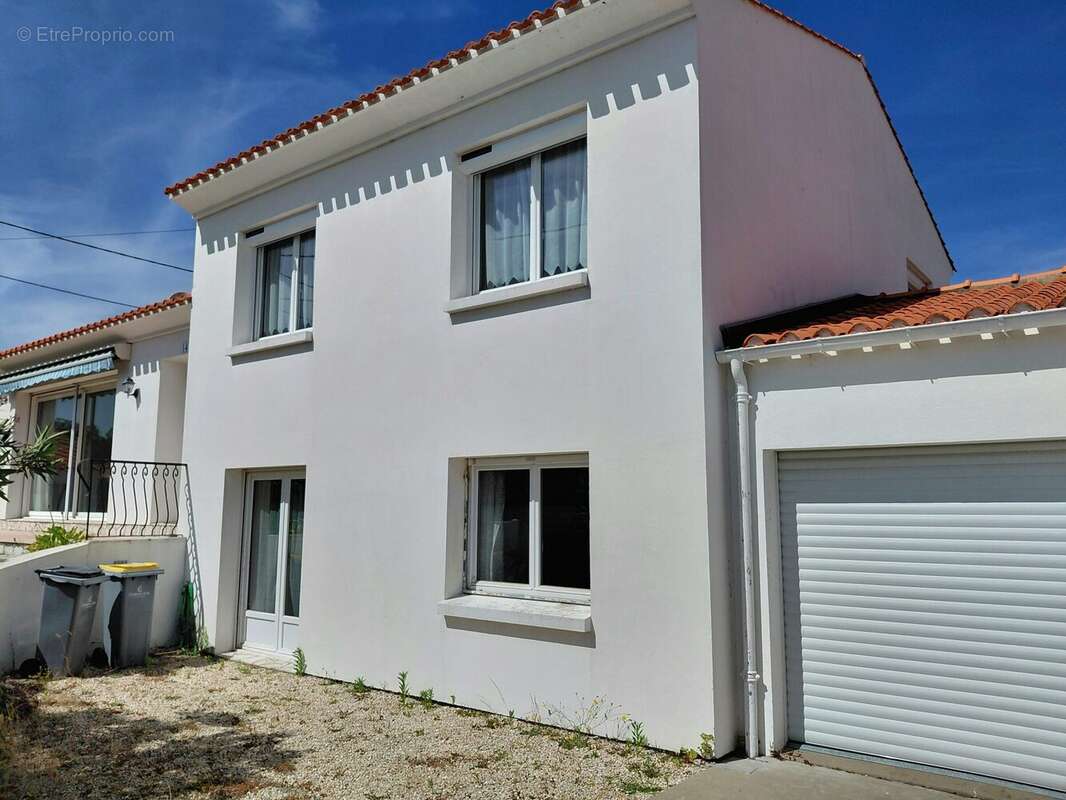 Maison 97 m² à Challans  - photo 2