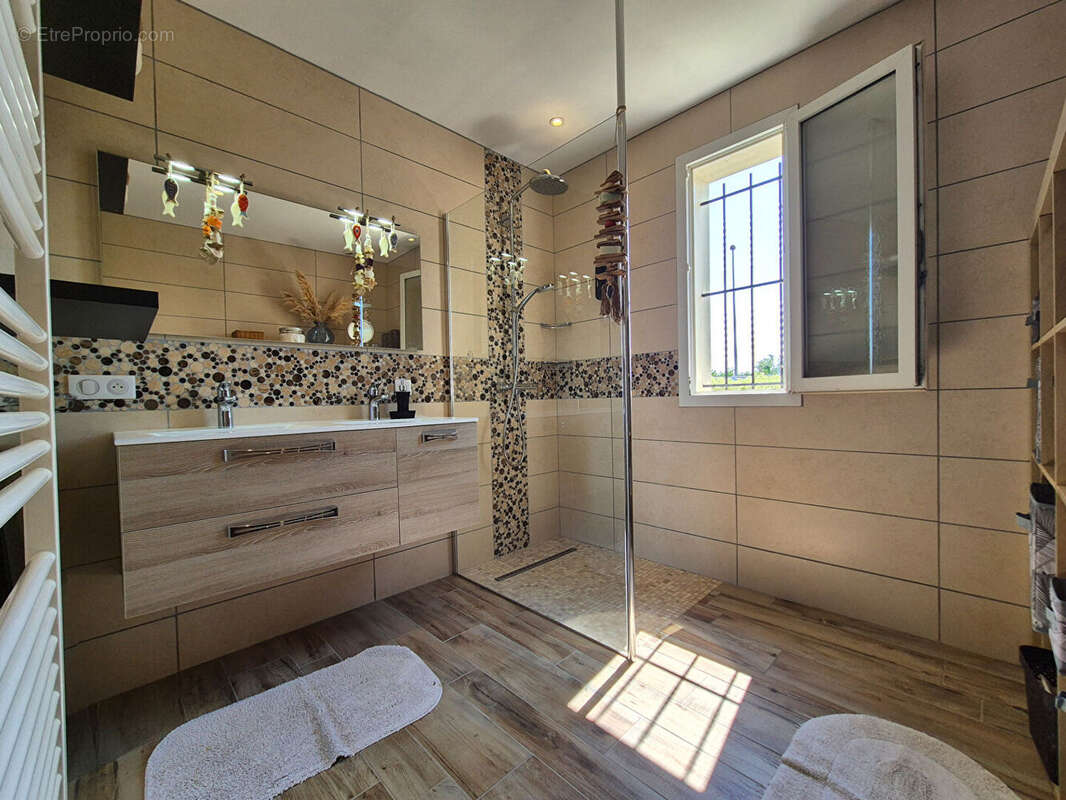 Maison à LE FENOUILLER