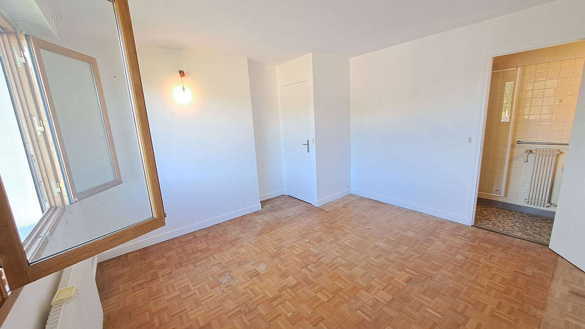 Maison à SAINT-REMY-LES-CHEVREUSE