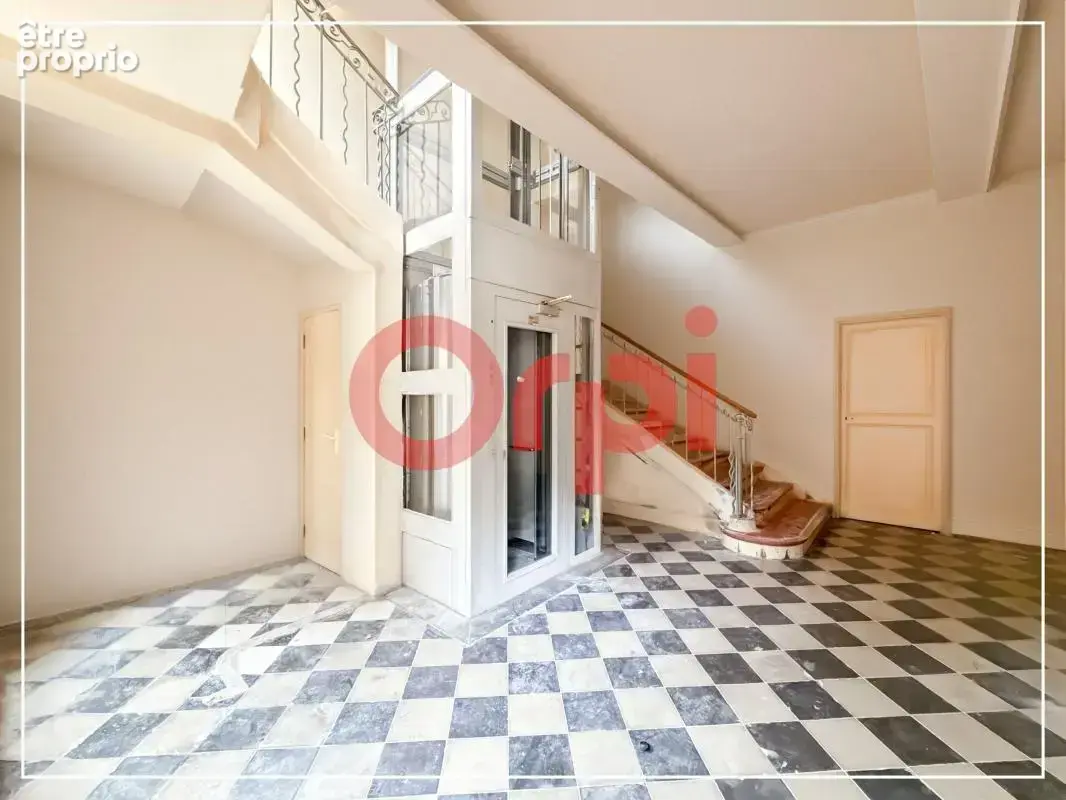 A vendre Appartement Bourgeois avec Ascenseur - photo 2