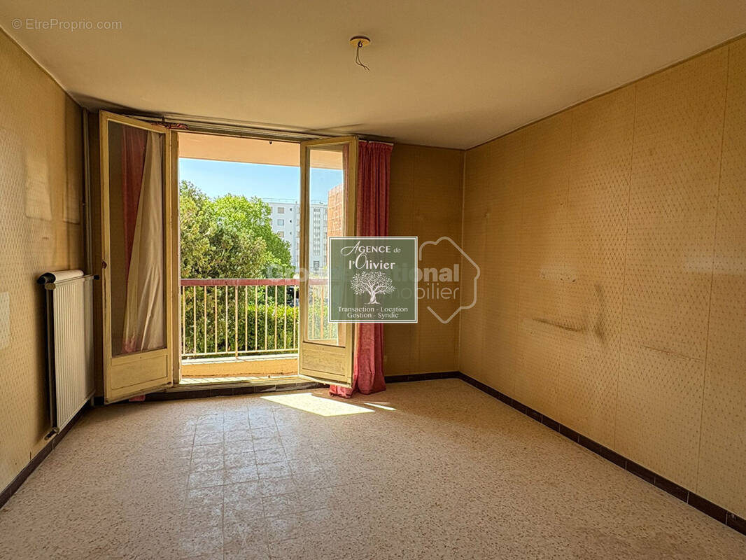 Appartement à ARLES