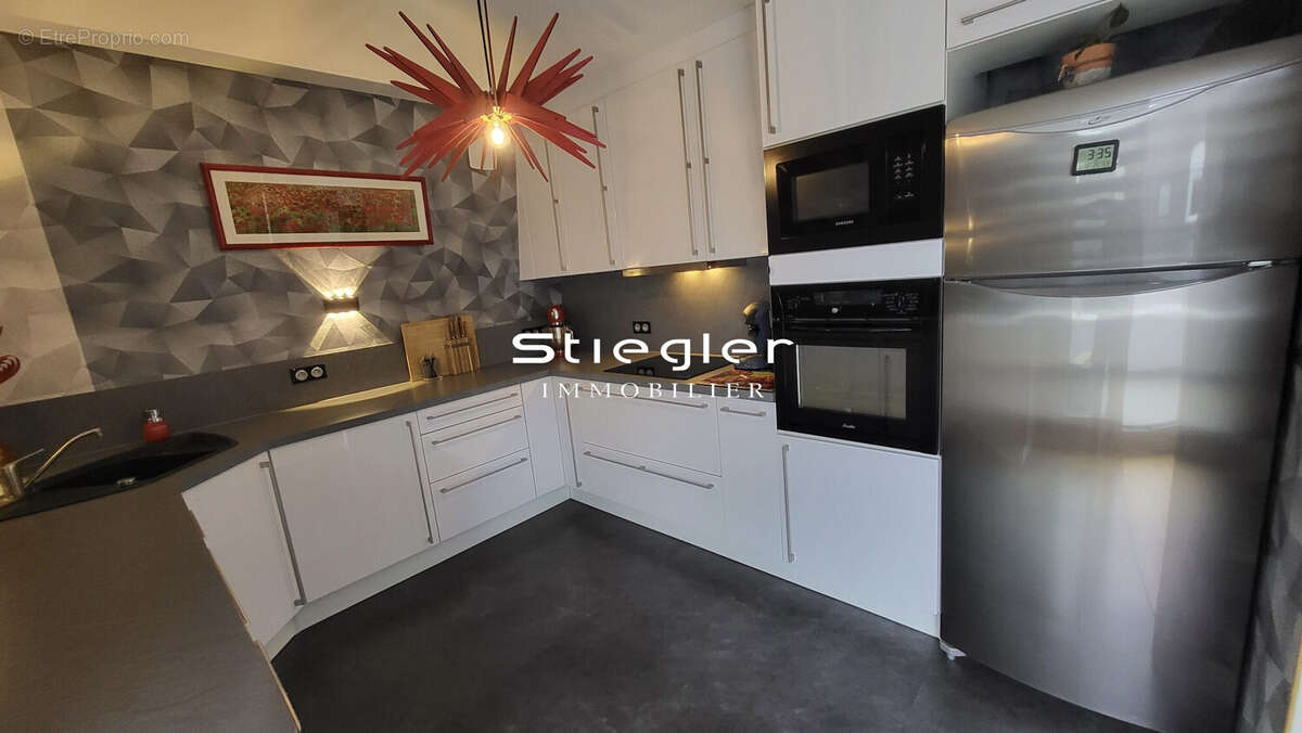 Cuisine aménagée et équipée  - Appartement à ESCHAU