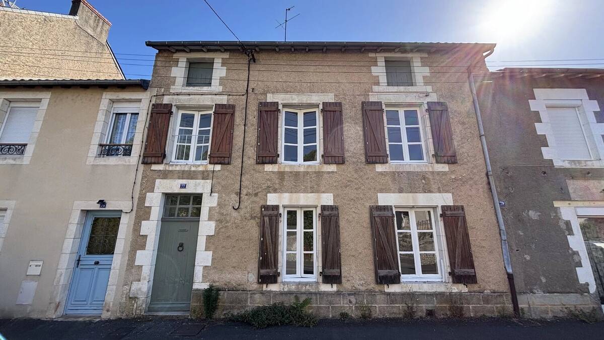 Maison à MONTMORILLON