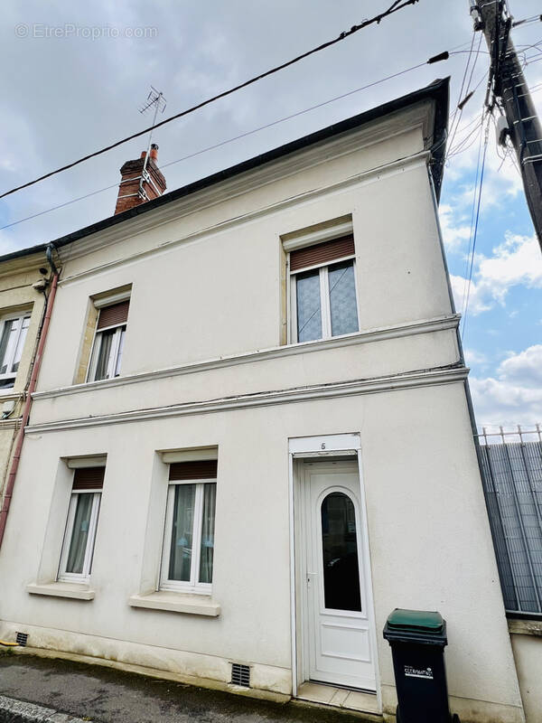 Maison à MOUY