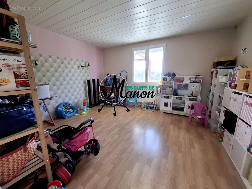 Maison à SAINT-LEGER-LA-MONTAGNE