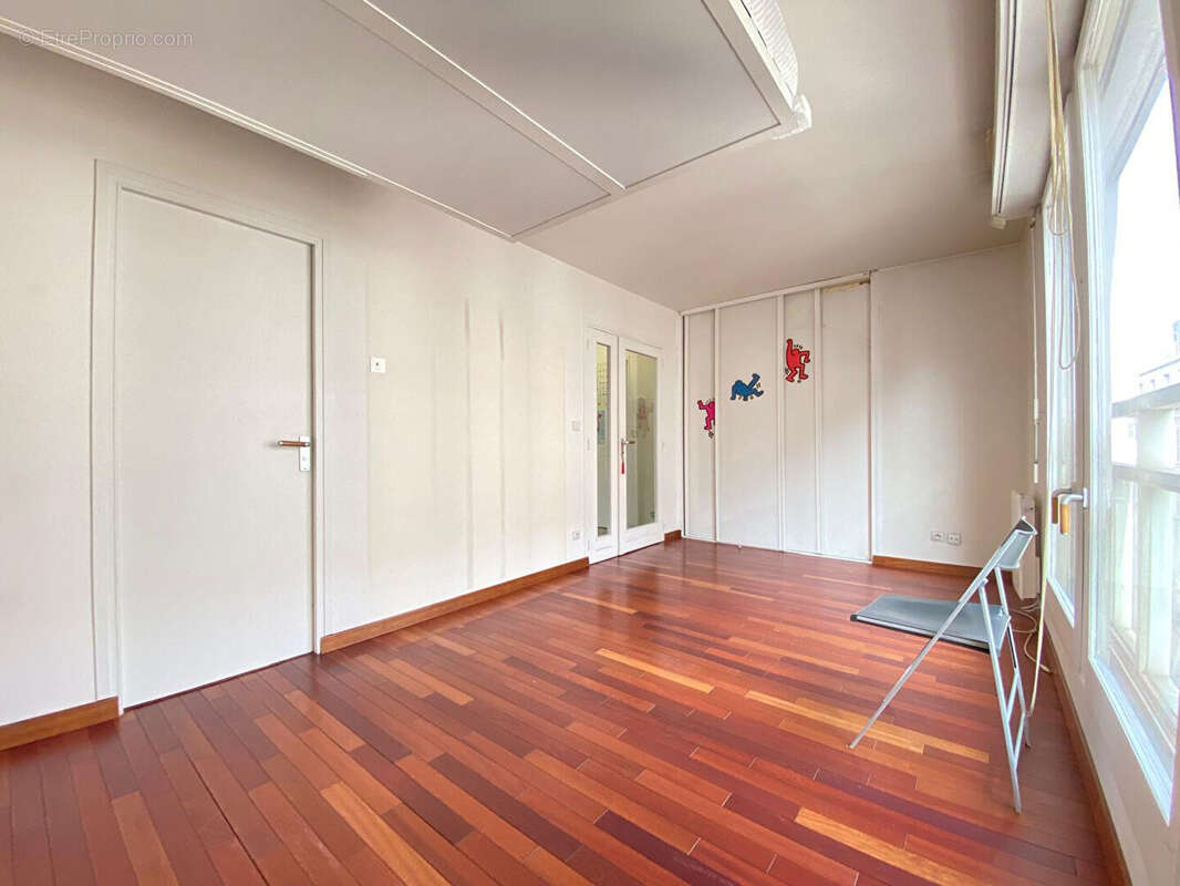 Appartement 26m² à paris 3e arrondissement - photo 6