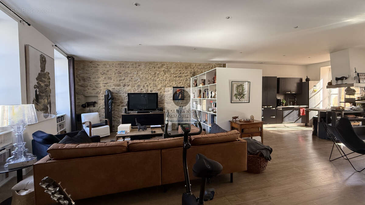 Appartement à TOURNON-SUR-RHONE