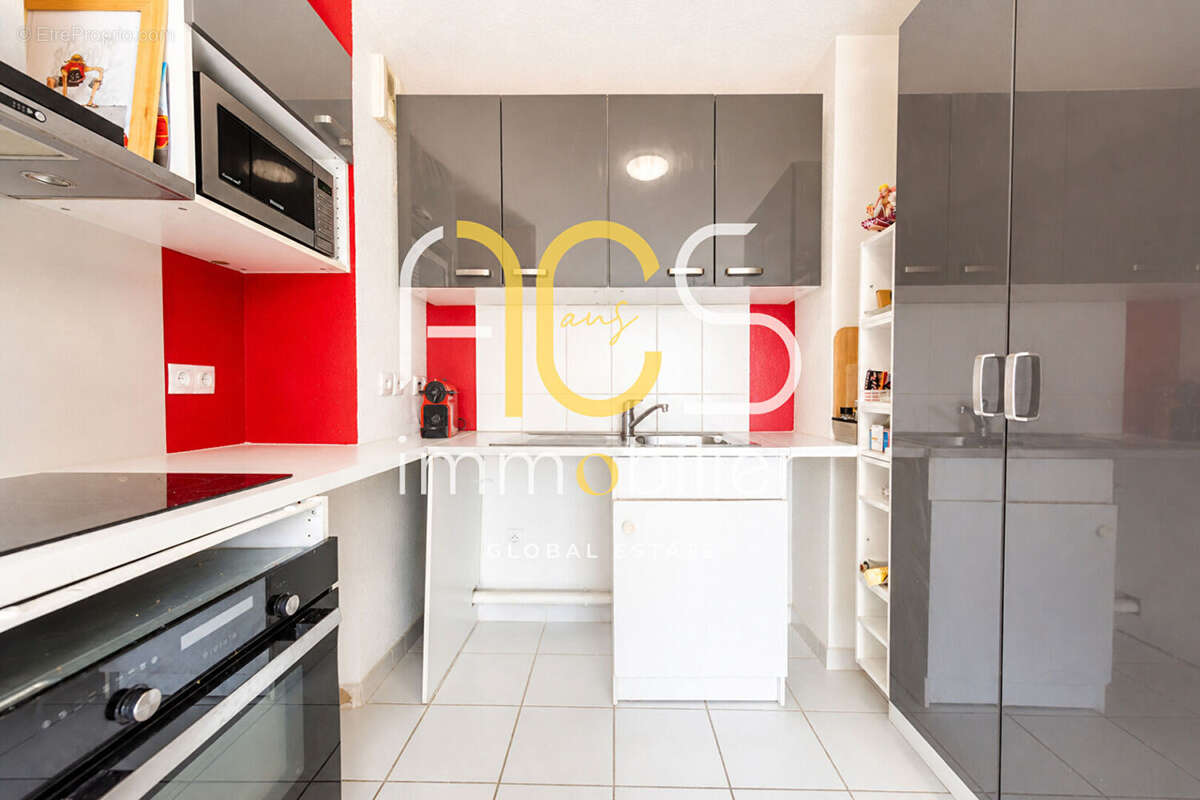 Appartement à CHATEAUNEUF-LES-MARTIGUES