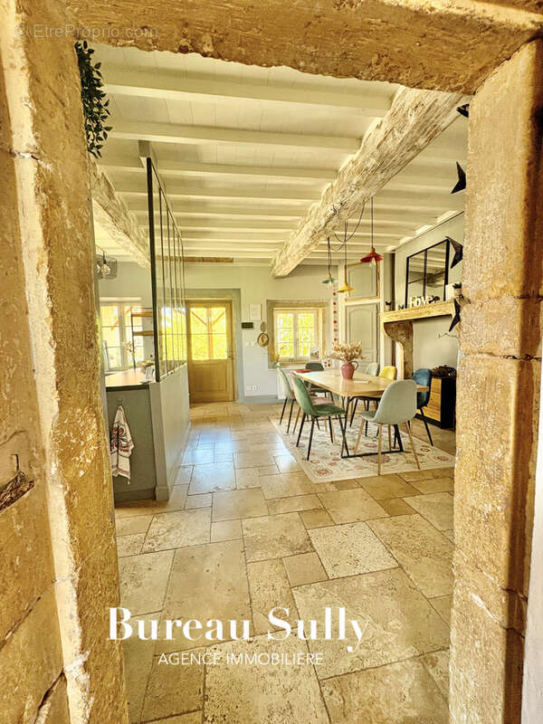 Maison 169 m2 terrain paysagé 750 m2 piscine traditionnelle, aux portes de Lyon - photo 11
