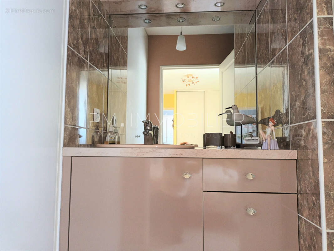 Appartement à MARSEILLE-3E