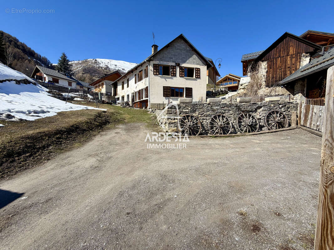 Maison à VALLOIRE