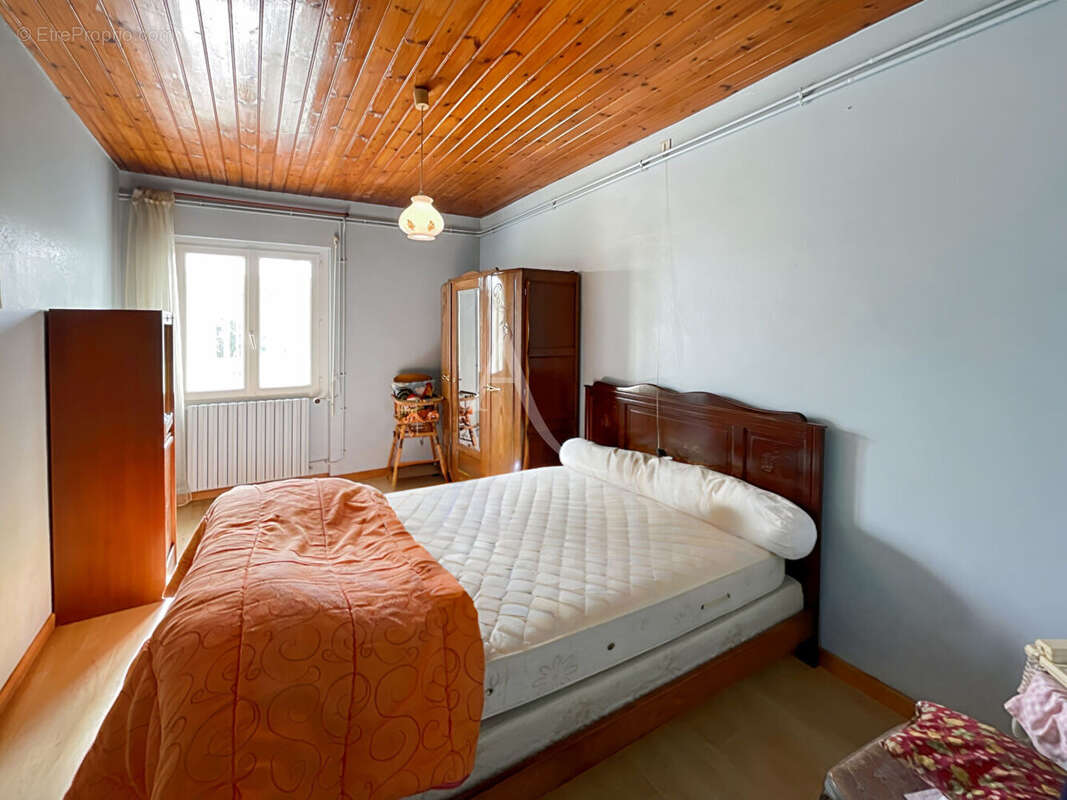 Maison à rénover à Sainte Radégonde Des Noyers - photo 7