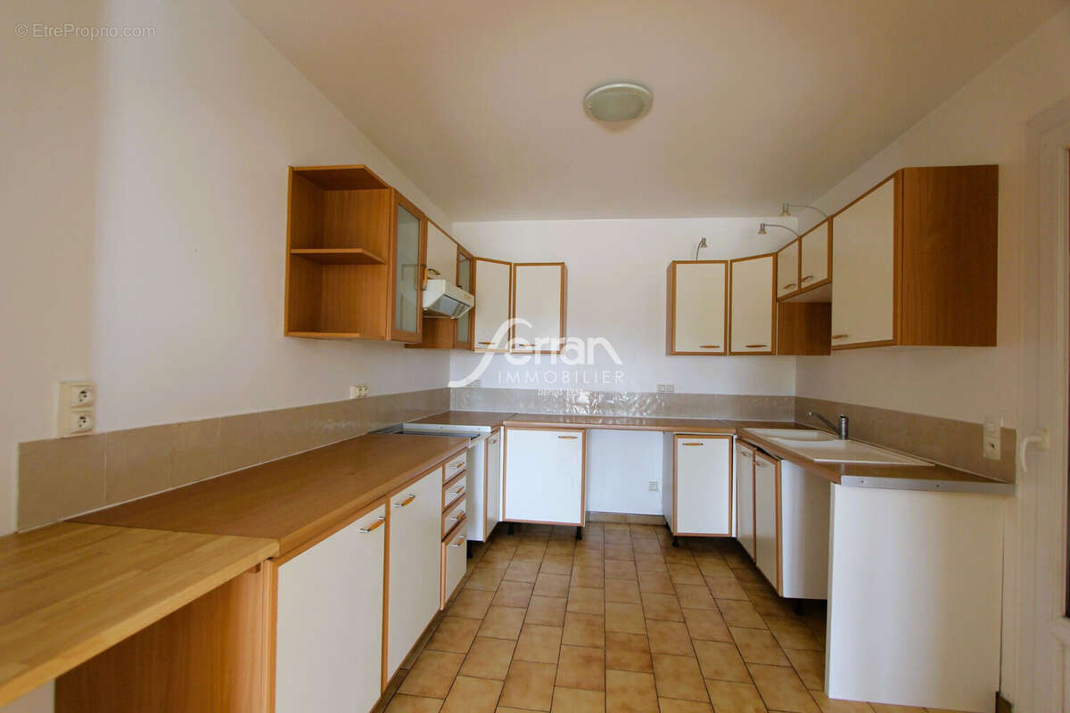 Appartement 73 m² à Lorgues  - photo 9