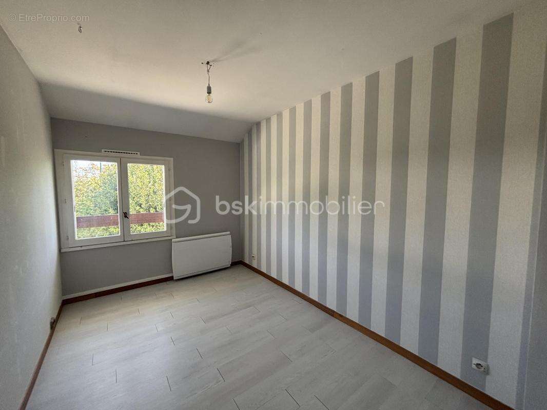 Maison à LA QUEUE-EN-BRIE