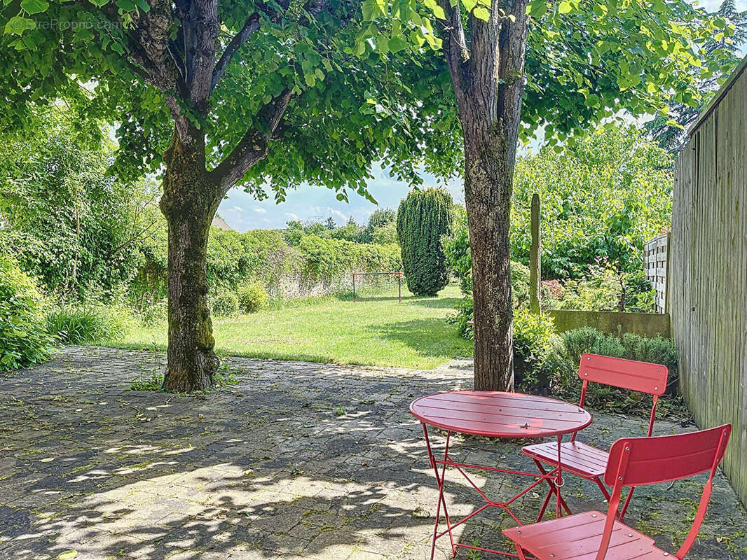 Maison à NEAUPHLE-LE-CHATEAU