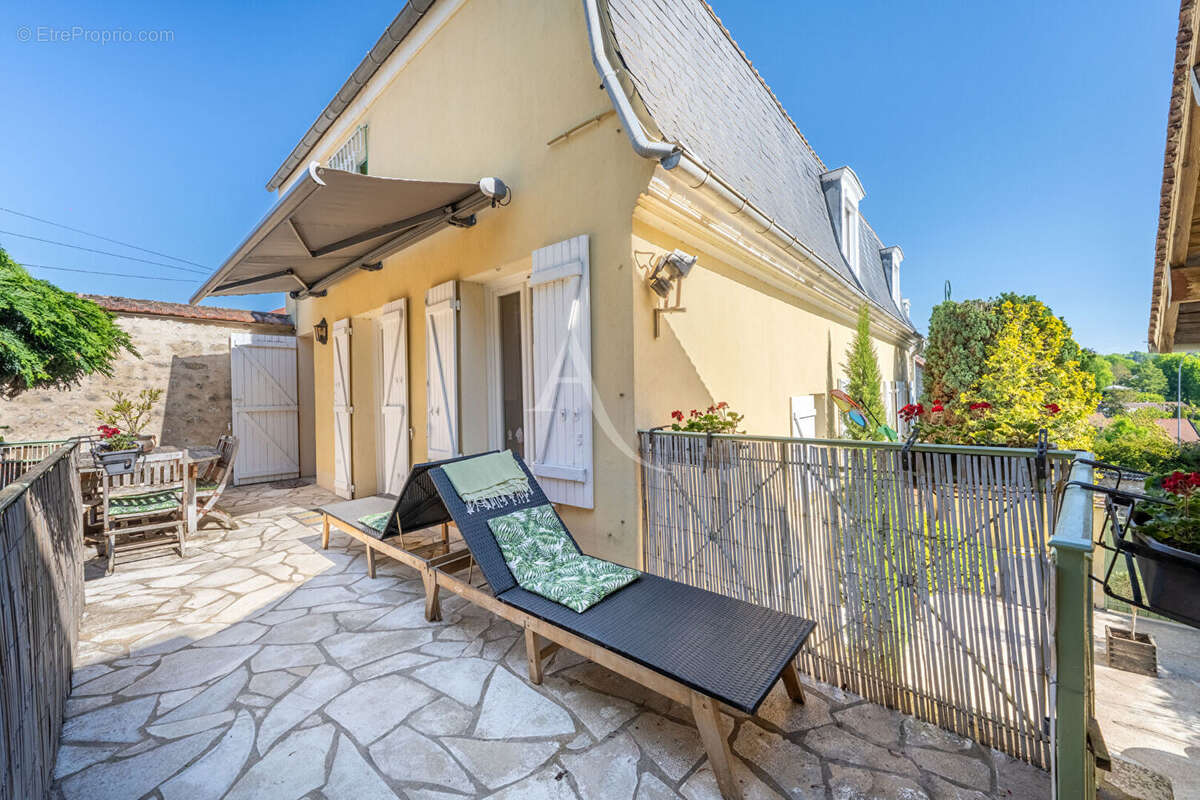 Maison à HARDRICOURT