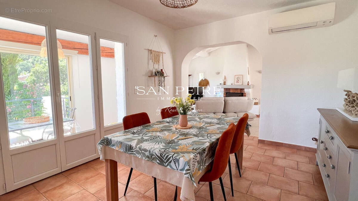 Maison à LES ISSAMBRES